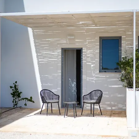 ファームステイ Il Casale Nel Parco オストゥーニ