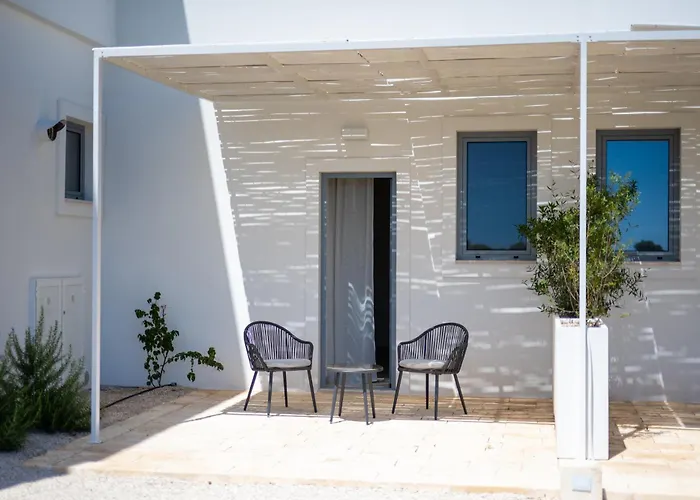 مزرعة للإقامة Il Casale Nel Parco أوستوني